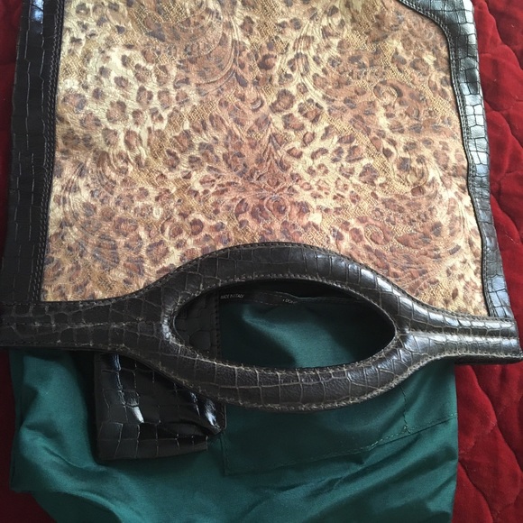 New Donald Pliner Leopard Print:/Solid Brown - Picture 3 of 5